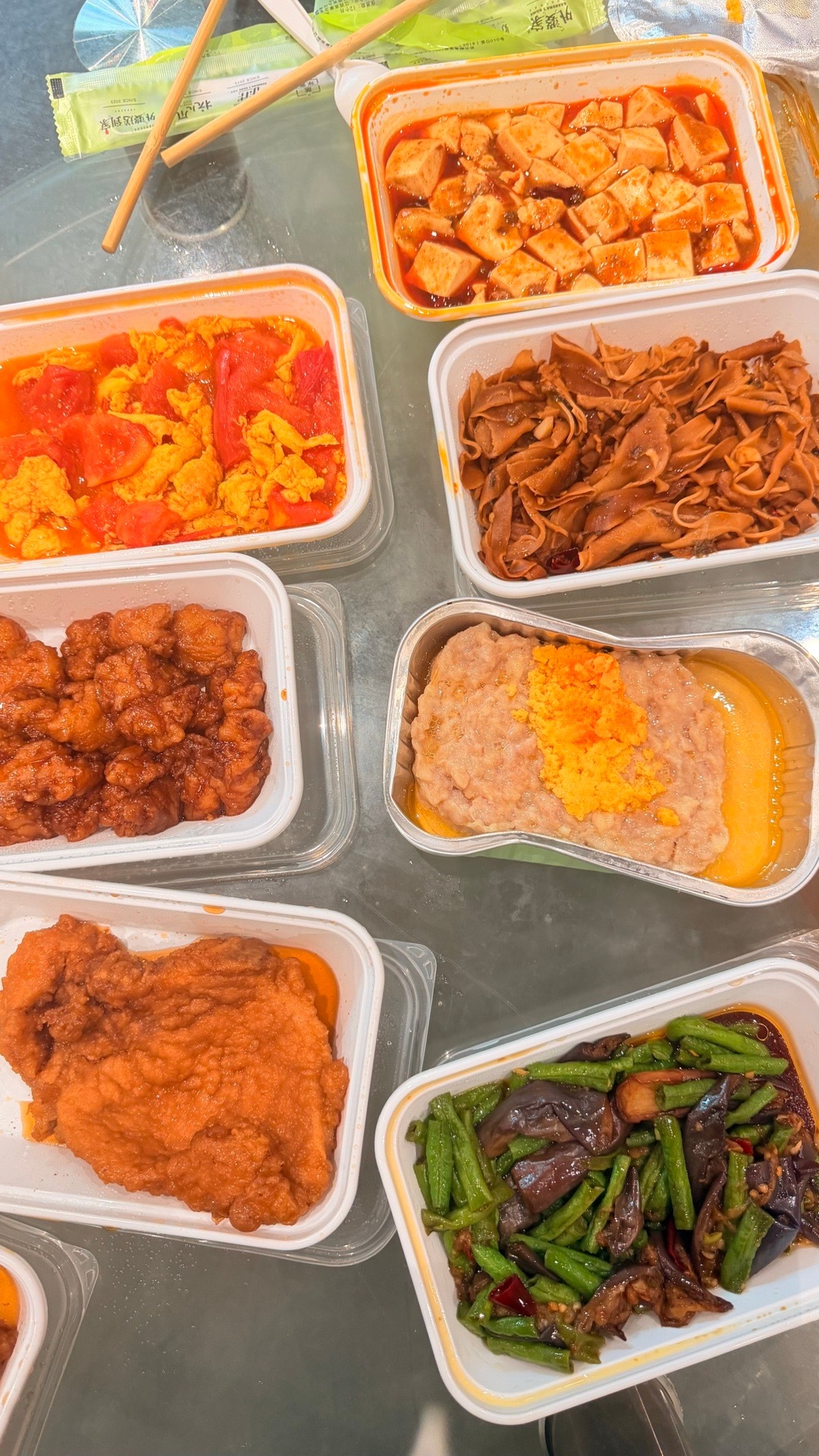 吃饭吃饭。 