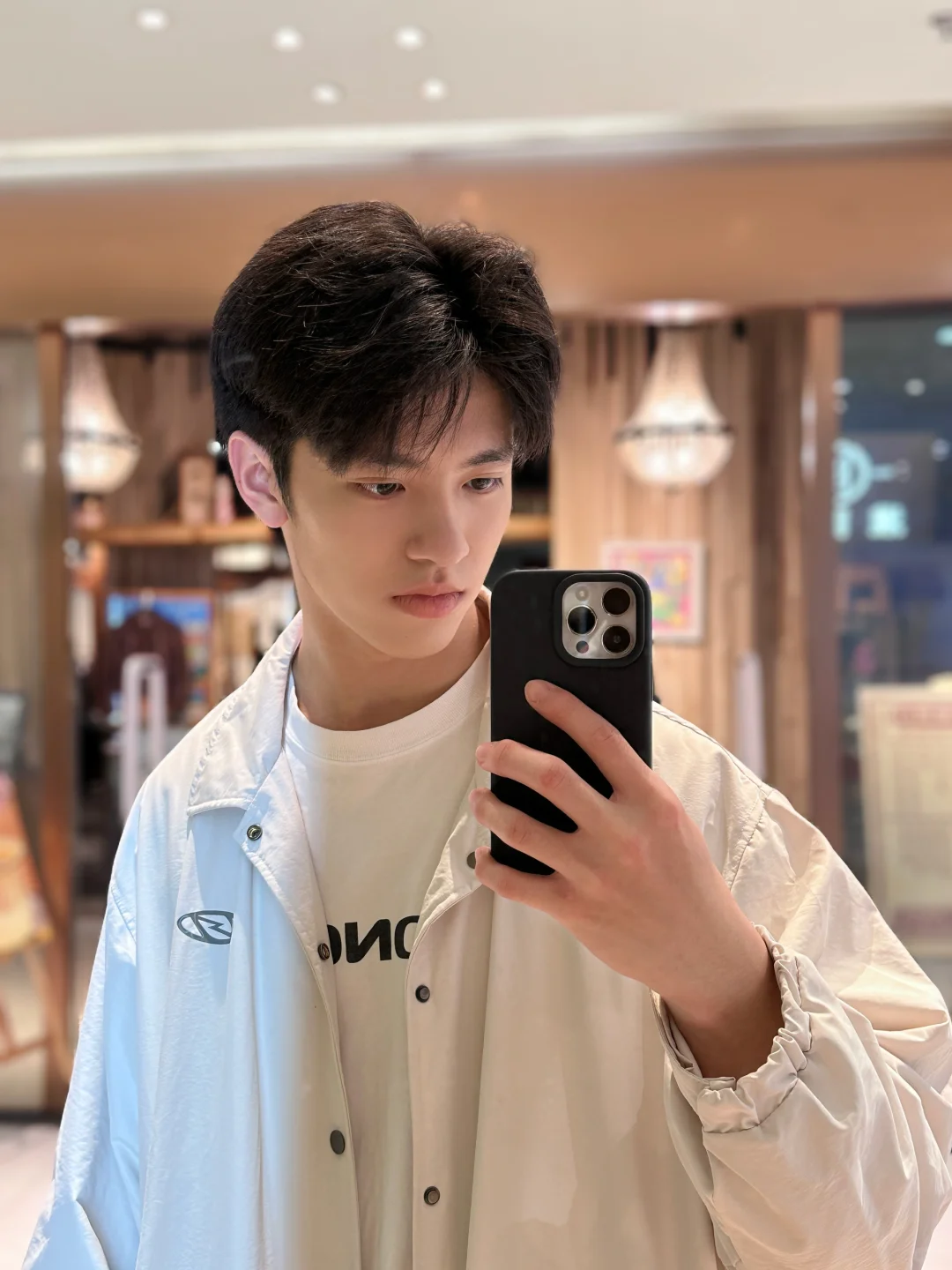 左滑 同比例缩小