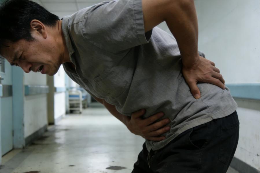 肚子又胀又疼还不排气？别硬扛！这可能是凶险肠梗阻

很多人都有过肚子胀、肚子疼的