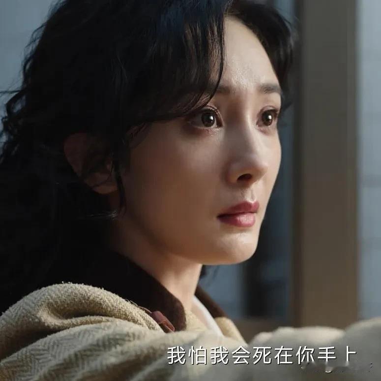 专业的角色，还是得交给专业的演员！

37岁杨幂挑战女特务，想转型是好事，可《哈