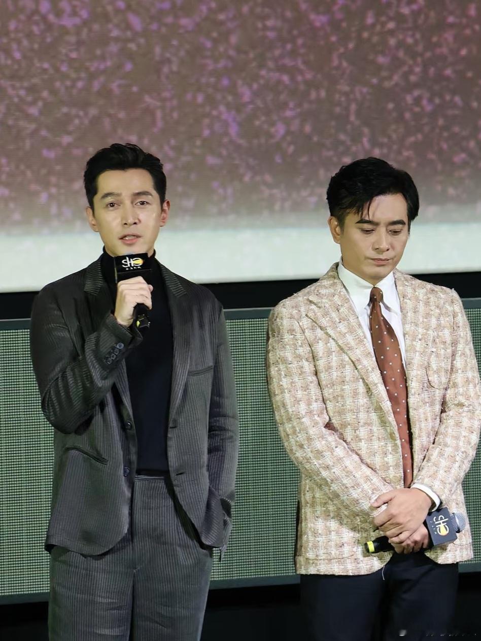 胡歌陈龙抱着必出神图的决心很难不被胡歌陈龙这段片段逗笑，一心想要捕捉大蛾的精彩画