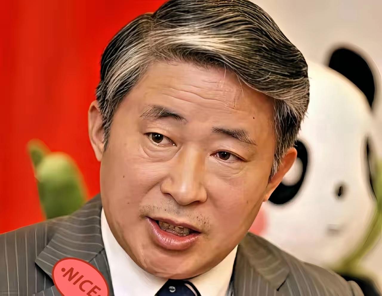 就在刚刚
​​日本外务省突然宣布了
将就中方驻大阪机构人员的网络表态提出交涉，并