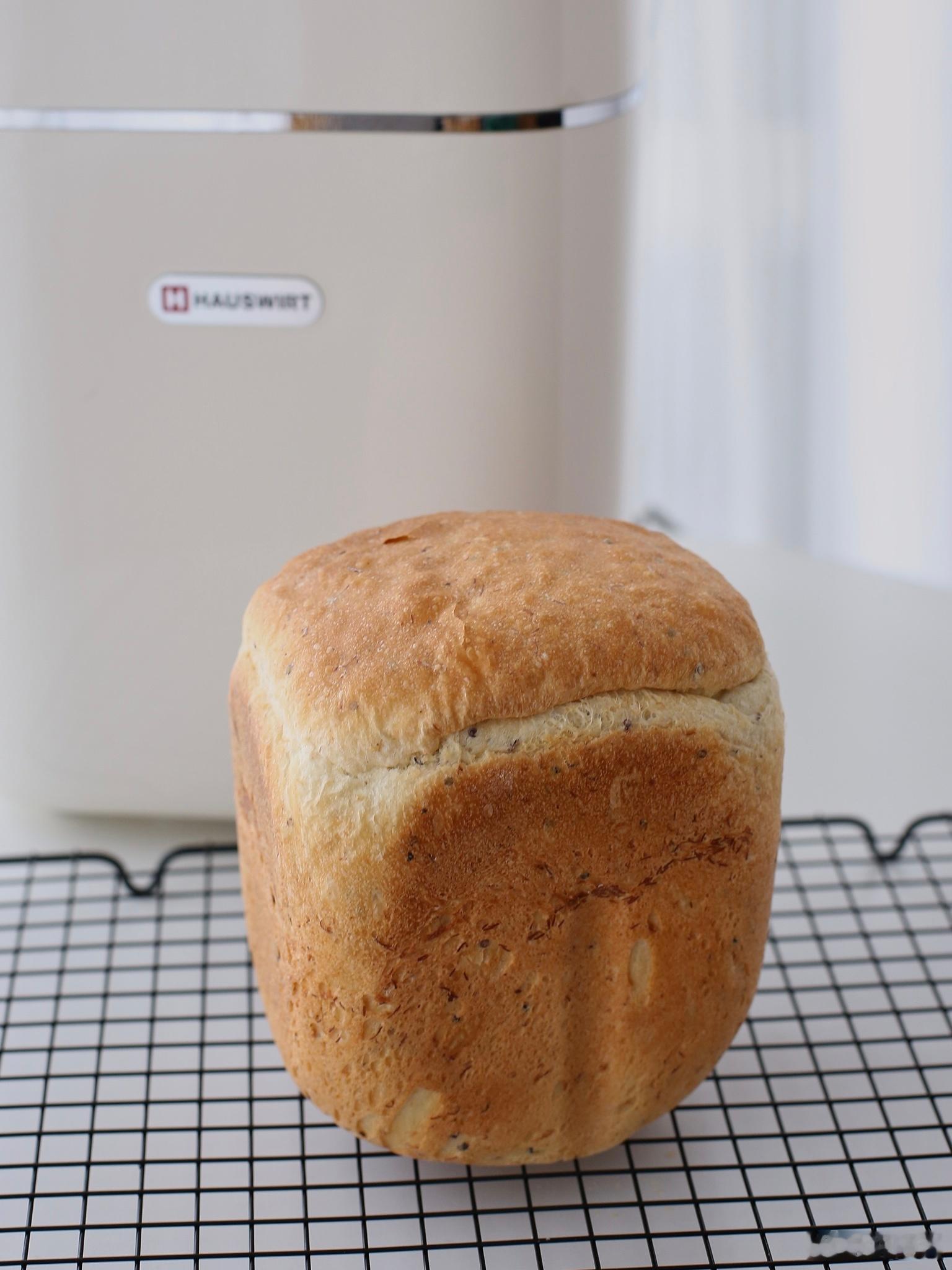 中种藜麦吐司🍞 #食谱# 藜麦日常吃法搭配大米、麦片、杂粮一起煮饭吃，还可以煮