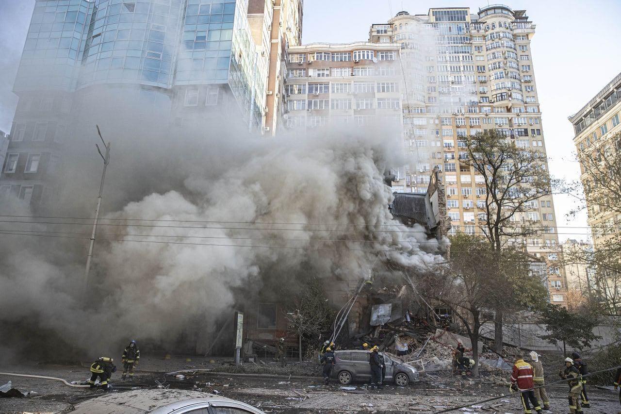 凌晨时分，基辅再次被爆炸声打破平静。


2026年8月1日凌晨，俄军对基辅方向
