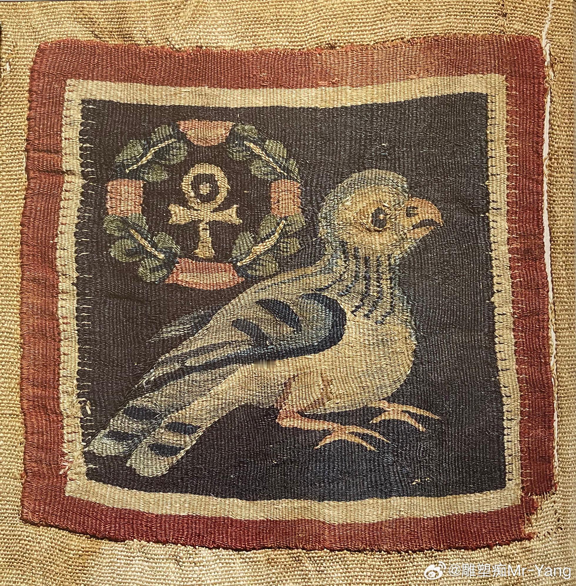 中世纪早期艺术  Early Medieval Art   描绘鸟儿的织物残片 