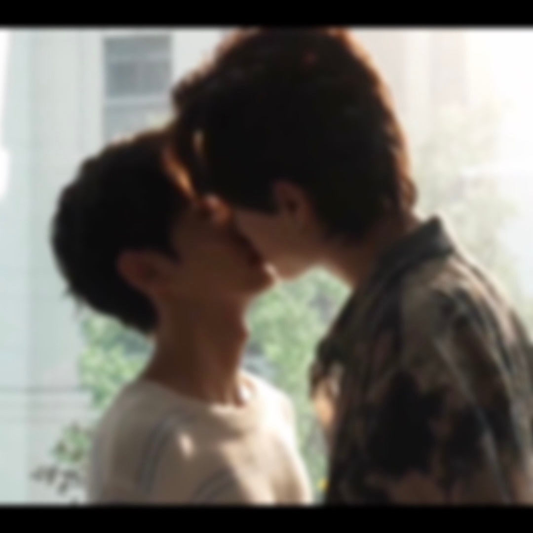 ♡♡♡ - 𝟓𝟐𝟎做我的小朋友 在你身后 在你左右 