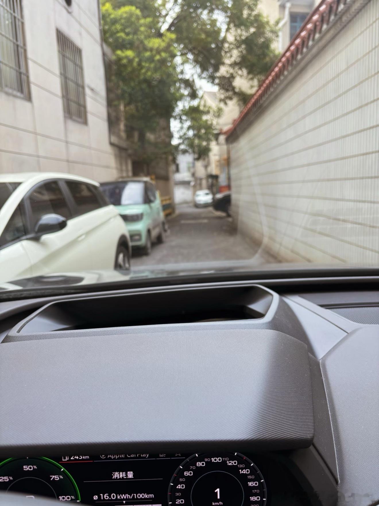 为什么现在要买有智驾辅助的车？ 给你提供以下几个使用场景。1️⃣ 窄路会车和限宽