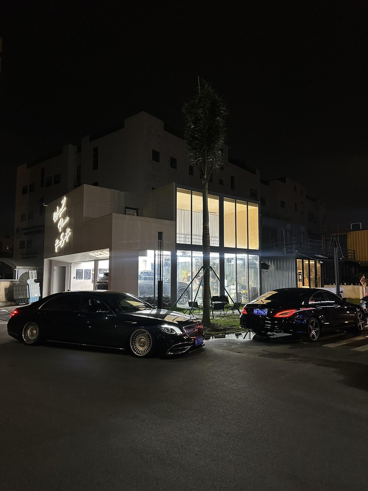 我默记这一路的苦楚 等觉得幸福时再反复读