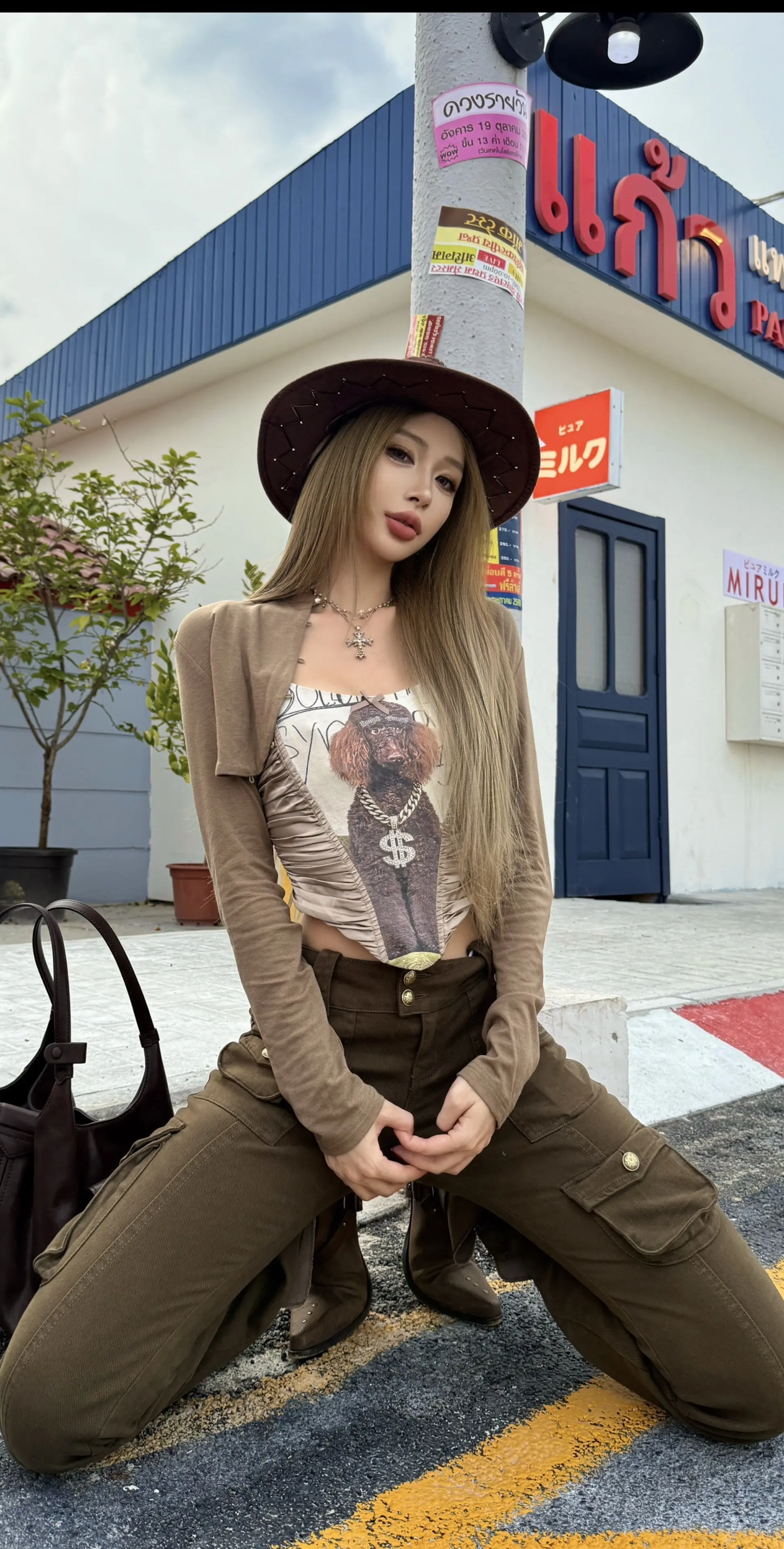 有什么钱都冲我来。