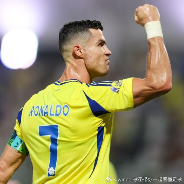 《马卡》报透露，双方续约进展顺利，而C罗新约的待遇更是难以想象。沙特“油爹”许诺