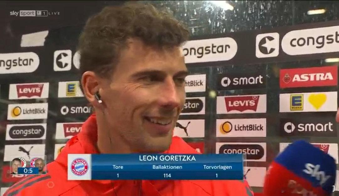 令人没想到的是，磁卡说自己当时都不知道攻入创纪录的进球。赛后他非常开心，因为他在