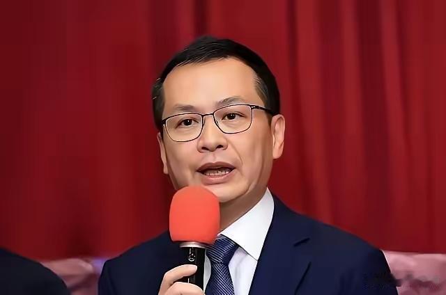 还叫嚣划定台海中线？别忘两岸本是内战遗留，这条虚线从来不算数
 
 
最近岛内两