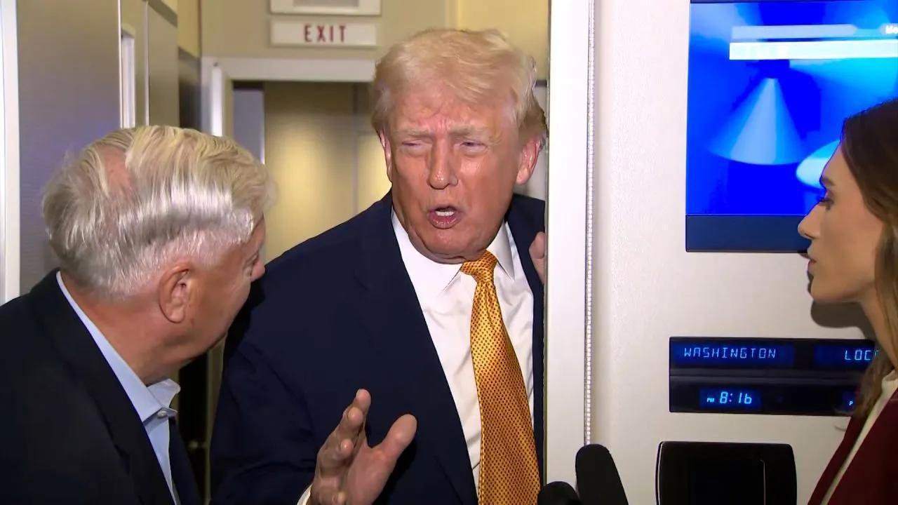 哈梅内伊的电视讲话在伊朗断网的时候显得特别突兀，这场持续了十二天的抗议，让他直接