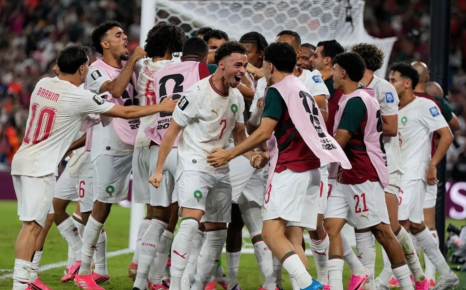 2026美加墨世界杯16强已率先诞生4席，加拿大、巴西、巴拉圭和摩洛哥成功突围。