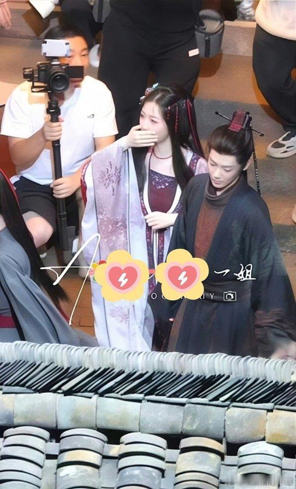 虞书欣侯明昊状态侯明昊虞书欣状态虞书欣侯明昊状态，男帅女美 