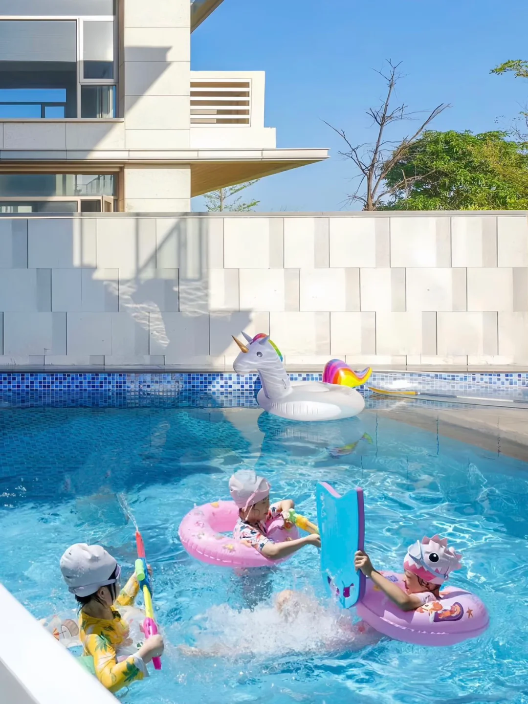 汕尾出门即海滩🌊带全家住了2次的泳池别墅