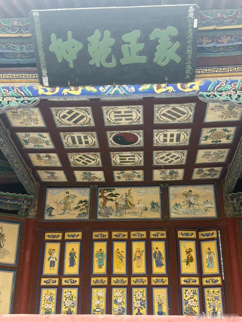 明天股市会怎么走？谁知道的话告诉我一下 