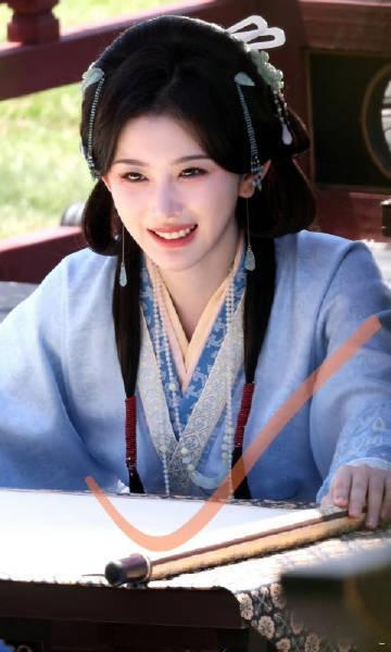 孔雪儿演员爱豆不偏科孔雪儿workit甜酷女团风首秀 舞台之上，孔雪儿的每一个瞬