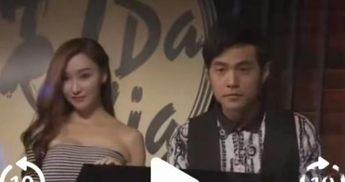 周杰伦 刘若雪周杰伦 私生子卓伟出手基本是实锤周杰伦刘若雪合照我也觉得肯定不会这