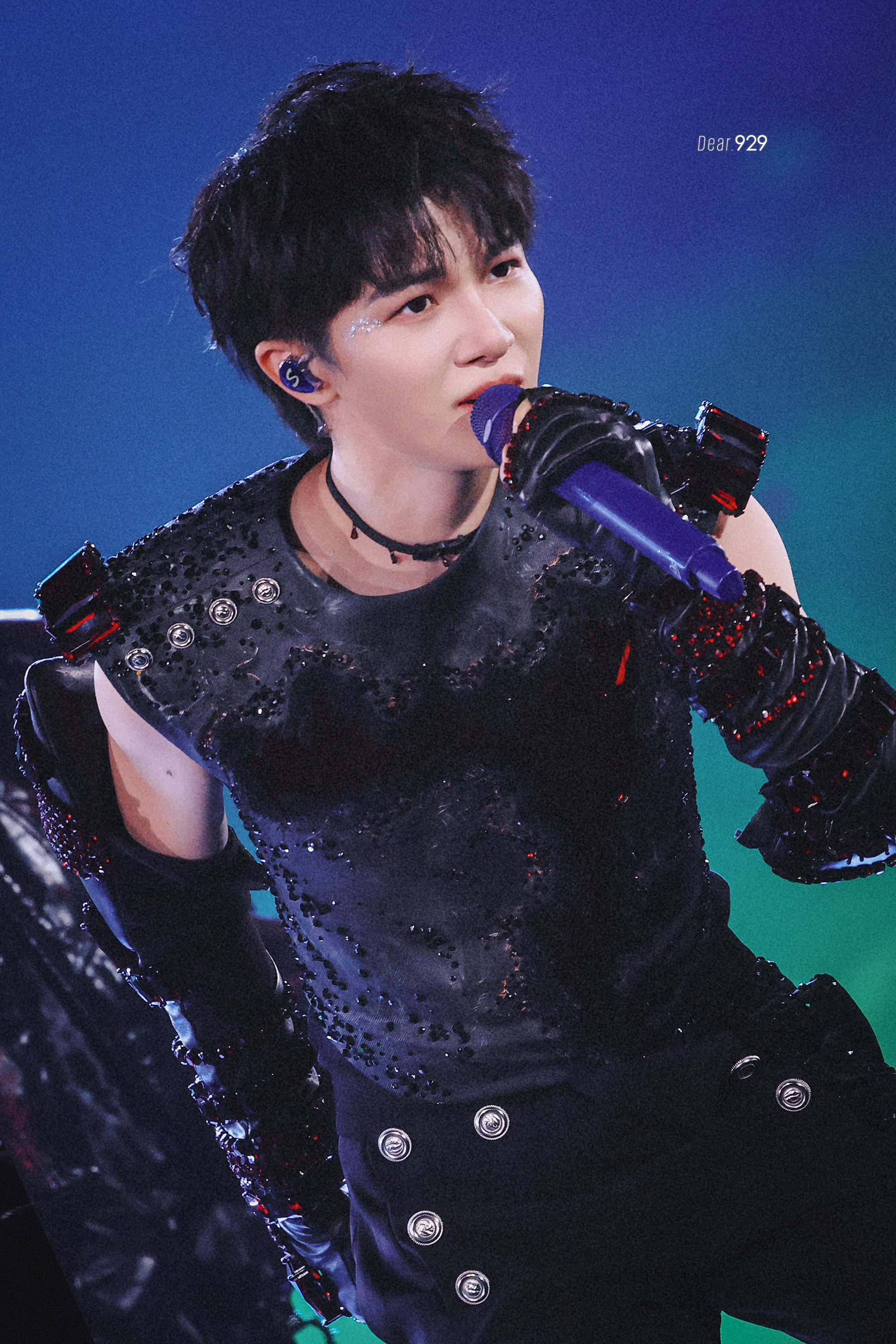 周深  🖤260711 周深「深深的」巡回演唱会呼和浩特周深演唱会周深2026