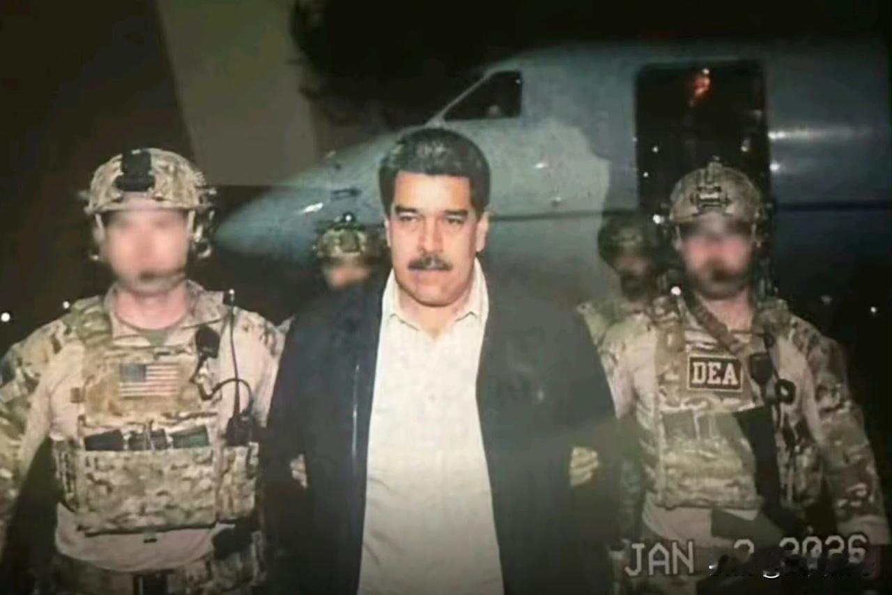 很明显，委内瑞拉军方倒向美国了，否则也不会美军出动几十架直升机，飞入委内瑞拉，抓