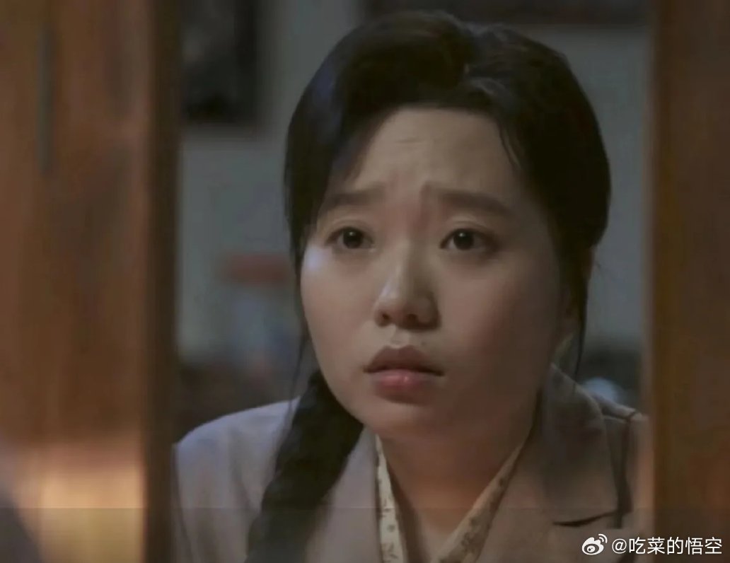 你觉得李雪琴有没可能成为第二个贾玲？内娱喜剧女演员本来就稀有，以前还有马丽和贾玲