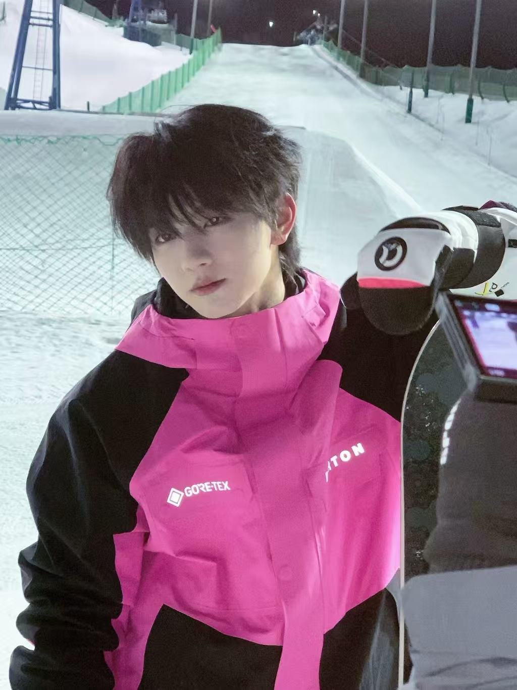 穆祉丞穆祉丞滑雪vlog 雪地小王子穆祉丞也太萌了吧！滑雪摔倒都软乎乎的🥺 