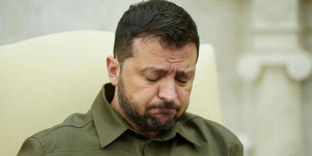 乌克兰，用40万人的伤亡和2000亿美元的债务，为美国拔掉了“俄罗斯”这颗眼中钉
