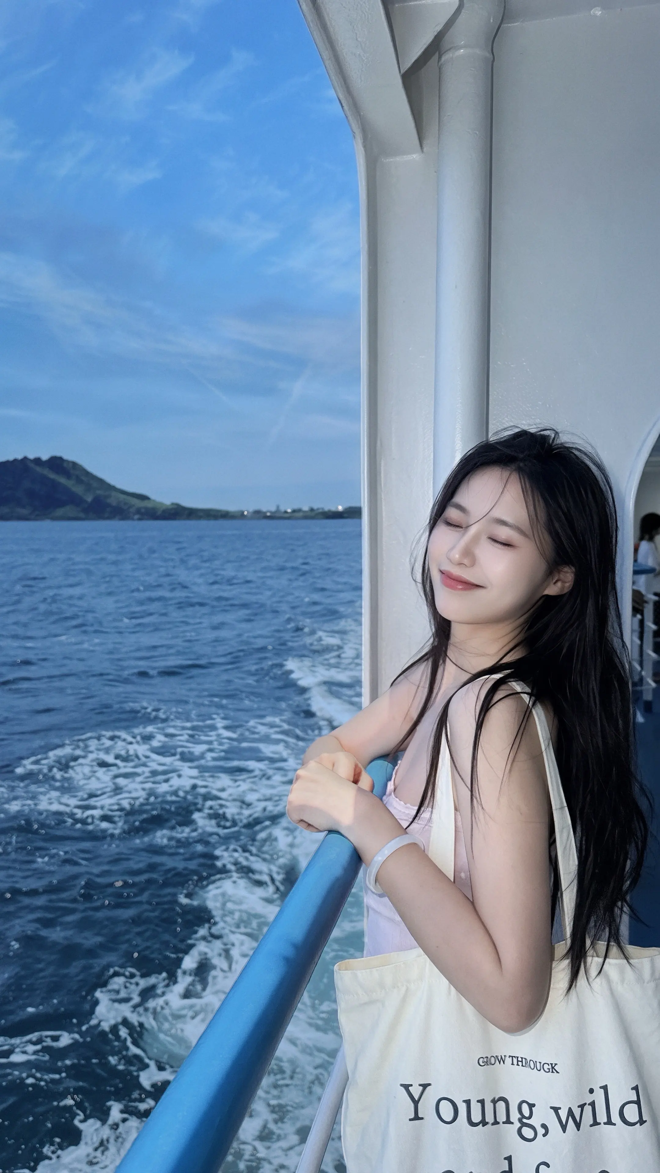 没错 今天没更新，出海去玩啦