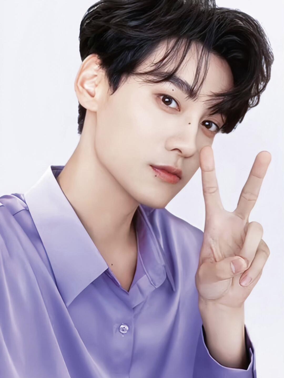 田栩宁｜绝！首个商务登世趋💟💜