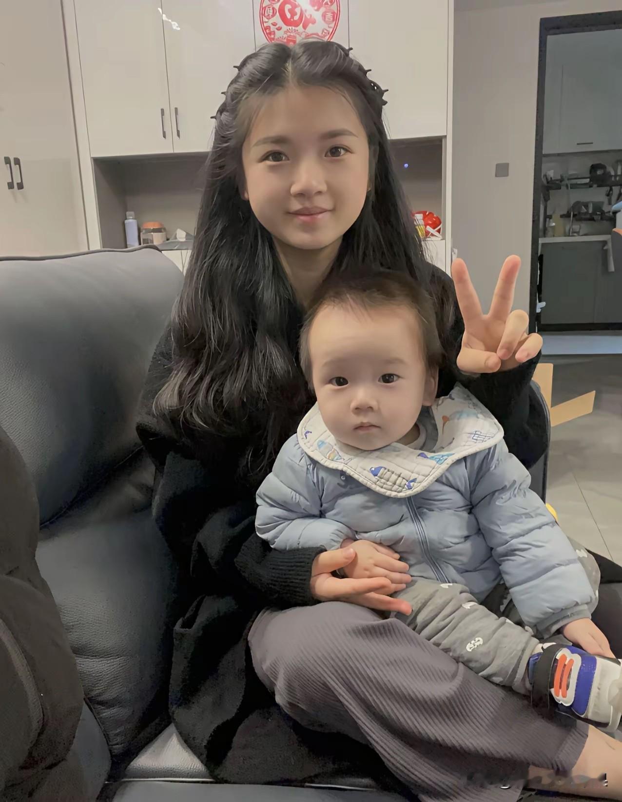 什么才是真正的娃娃脸，这也许就是最好的答案吧？