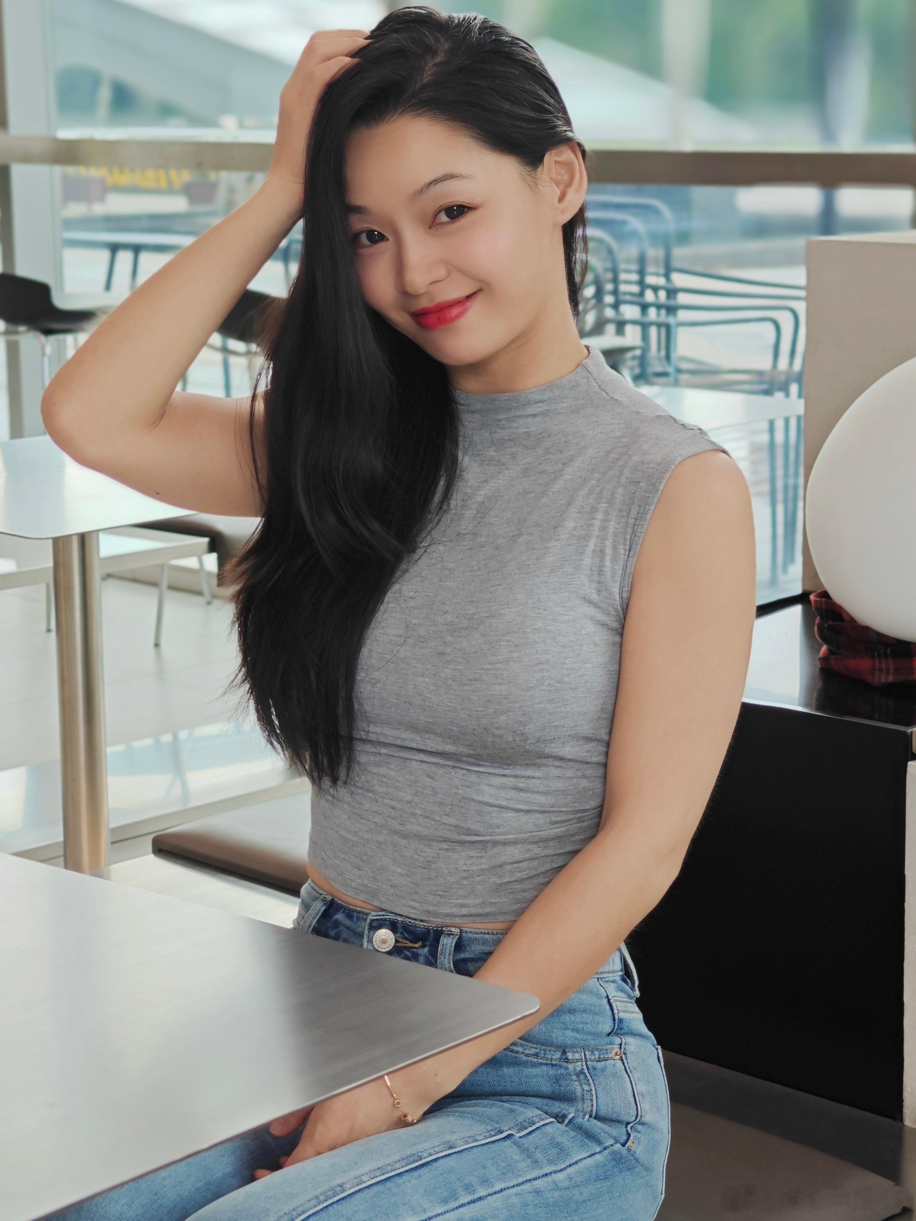 姐妹今天很开心😃 ​​​