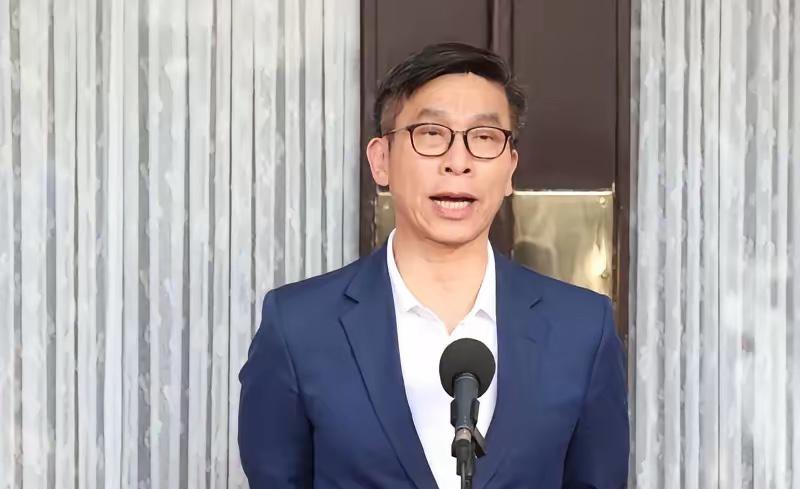 大陆使馆称持台胞证可登记撤离 钟佳滨叫嚣：“台湾人不会想当中国人”

大陆在以色