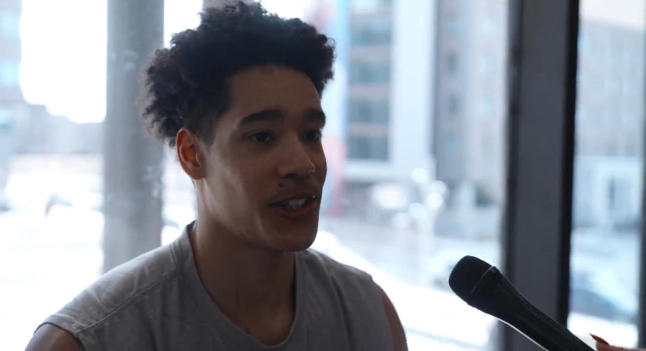 你的豪泽：“我随时准备好。球队需要我时我就上，每天继续努力、继续进步。只要叫到我