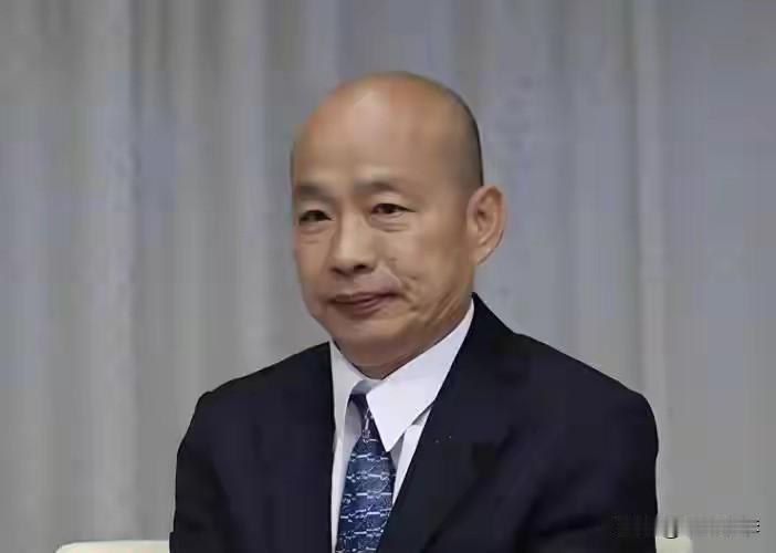 傅崐萁到底辞不辞？韩国瑜怒呛“慈禧太后”，他回了8个字

昨天（8月11日），台