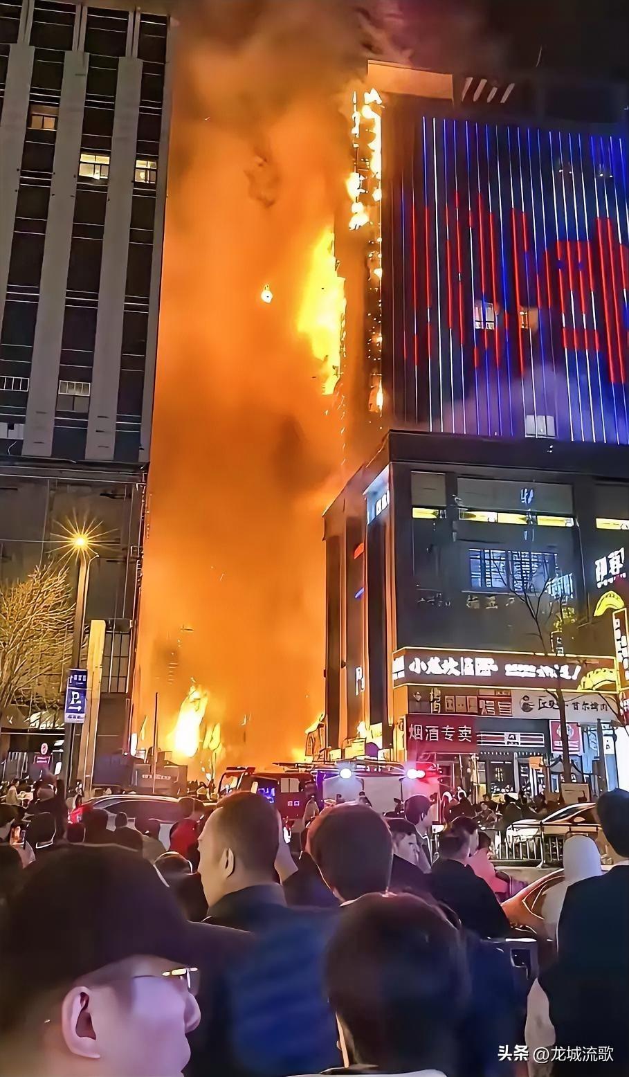 大家觉得，购买高层住宅的最优方案，是买20层以上呢，还是10层以下呢？
或许，前