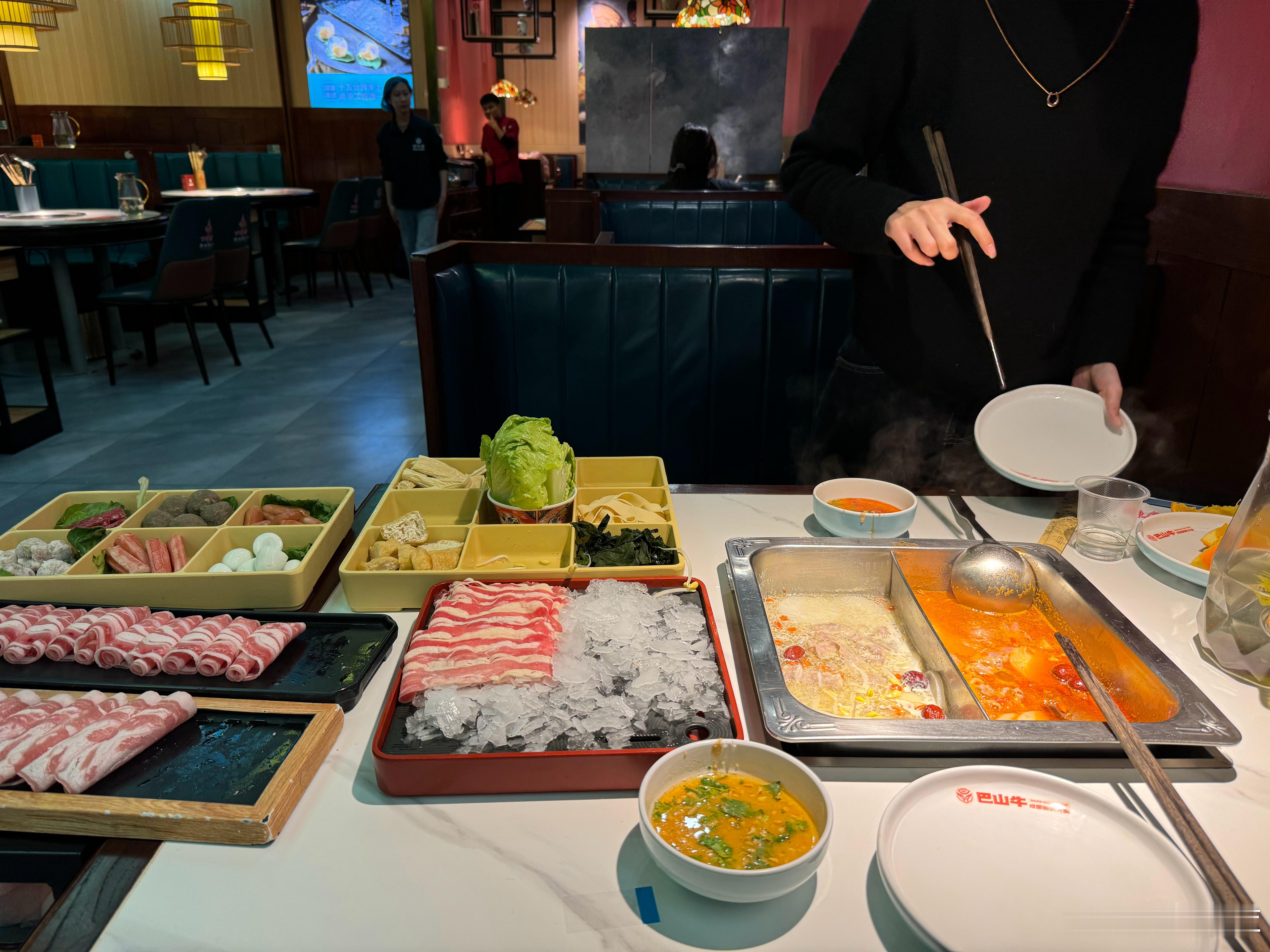 车子收完 跟美女吃个火锅团购了一个券 180元🙋🙋🙋 随州·随州万达广场