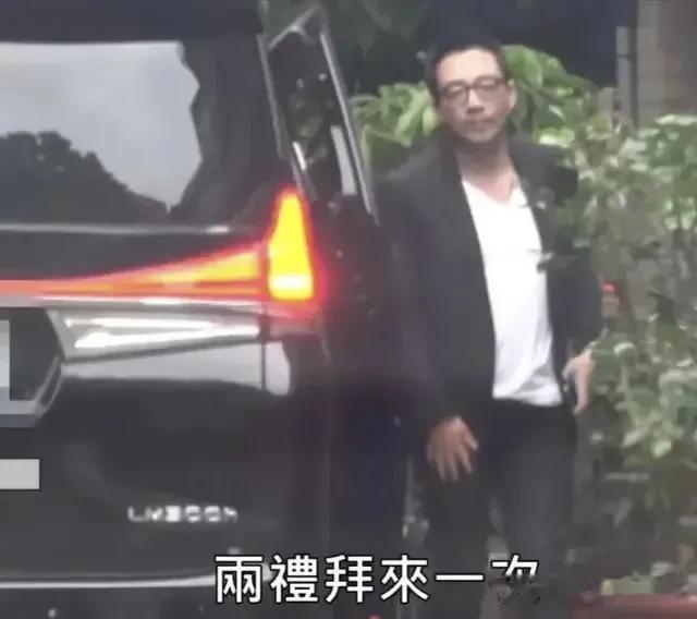 汪小菲真的是太憋屈了，去台北见儿女，连家也不能入，可问题台北这个豪宅，他现在每个