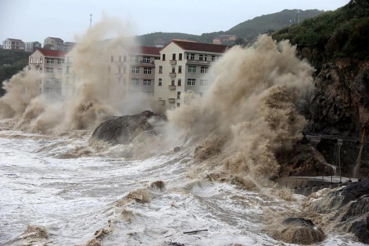 各级风圈的含义

气象部门通常会发布七级、十级和十二级三层风圈，它们代表了不同的