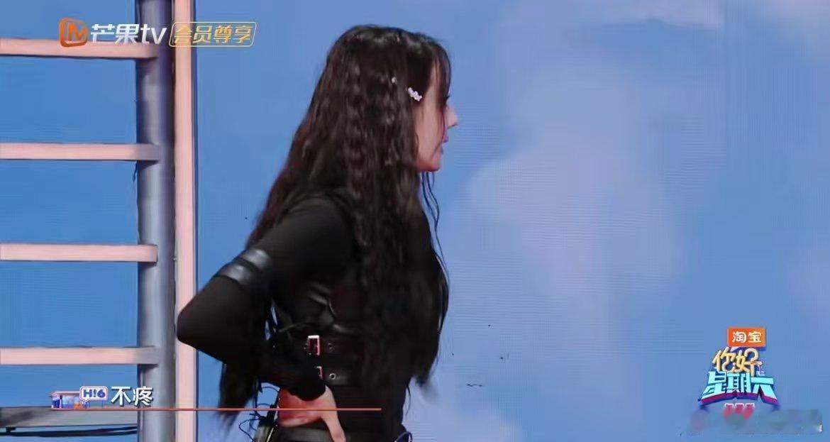 迪丽热巴有种气血很足的美 你好星期六 看热巴踩趾压板才懂啥叫气血足的美！别人疼到