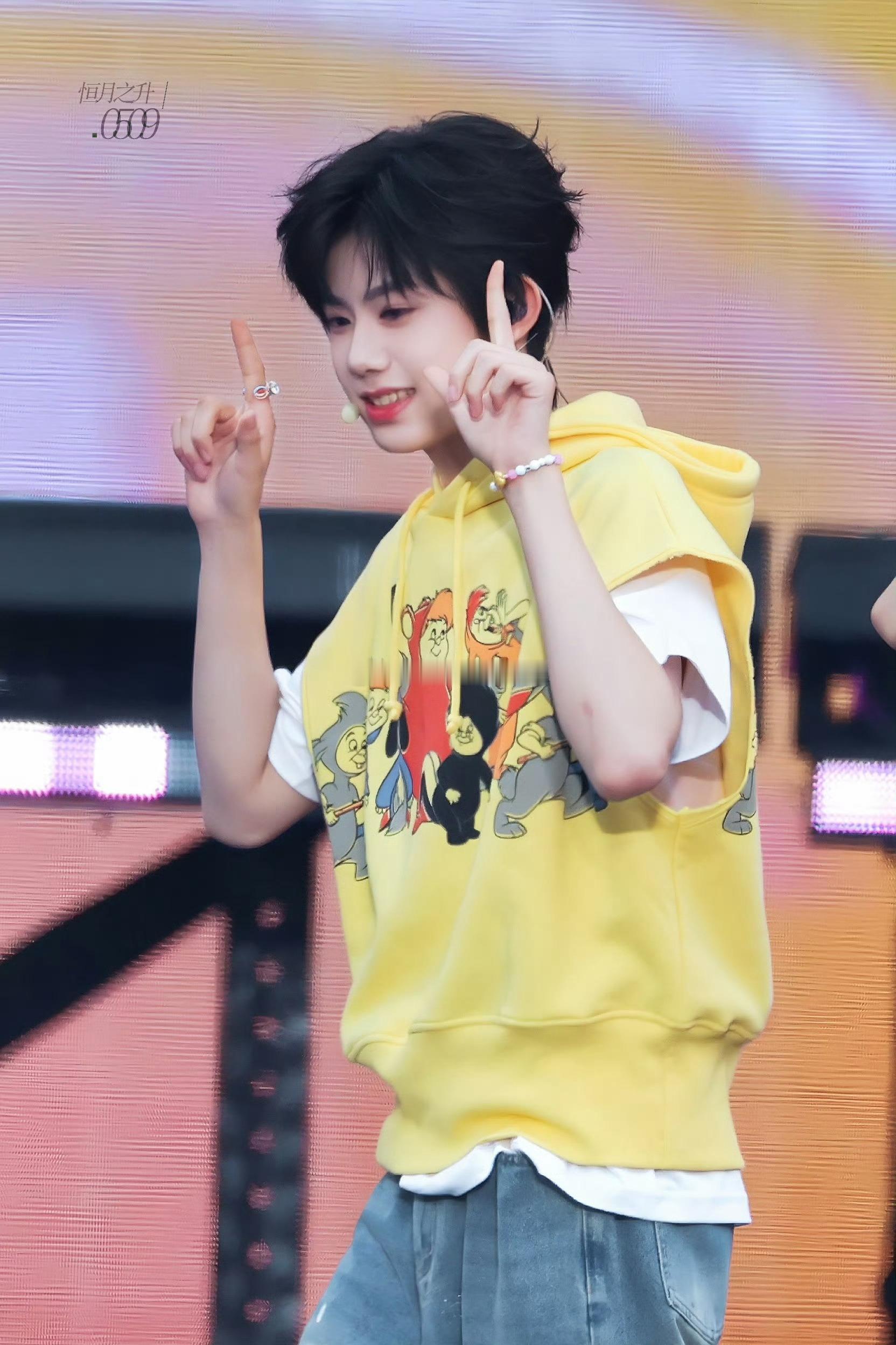 天哪，今天的陈奕恒，状态也太好了，期待新音舞台陈奕恒期待跟大家见面