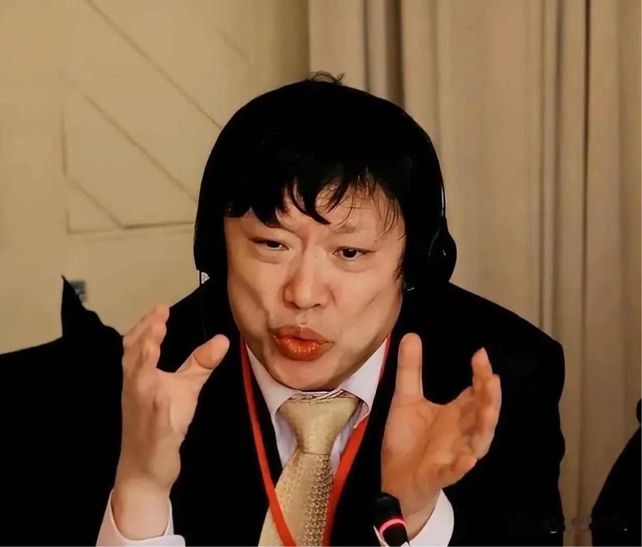 胡锡进辩称大连工业大学开除“easy girl”李欣莳与“中国作为世界第二大经济