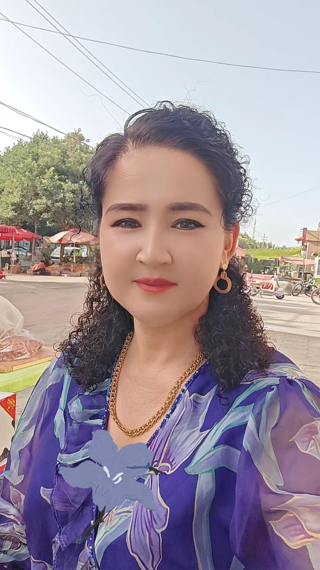 بىر دوستۇڭ بولىدۇ، ئۇ سېنىڭ كۆينىكىڭنىڭ 