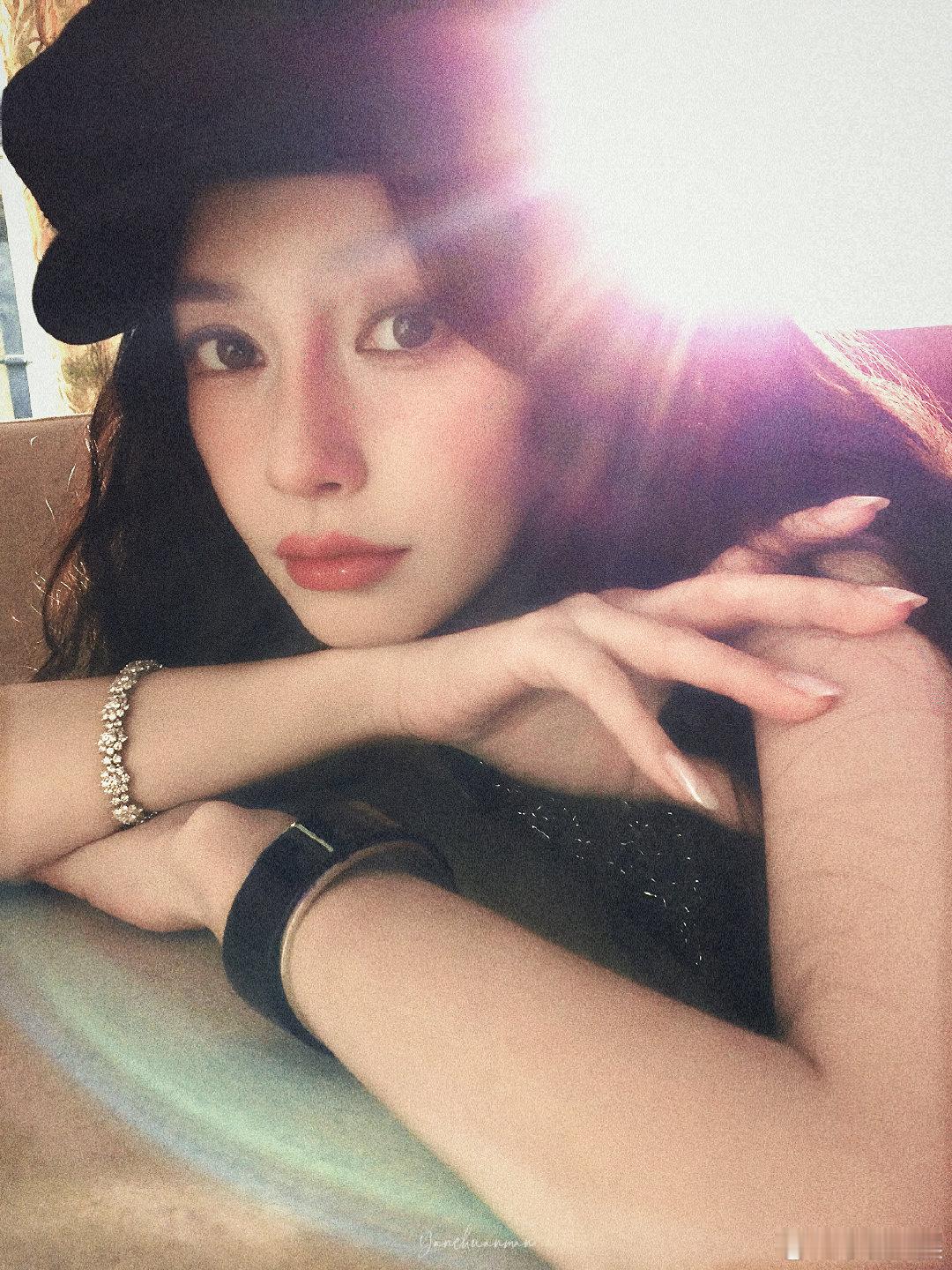 Angelababy能红的原因 Angelababy颜值太女顶了内娱女顶颜值代表