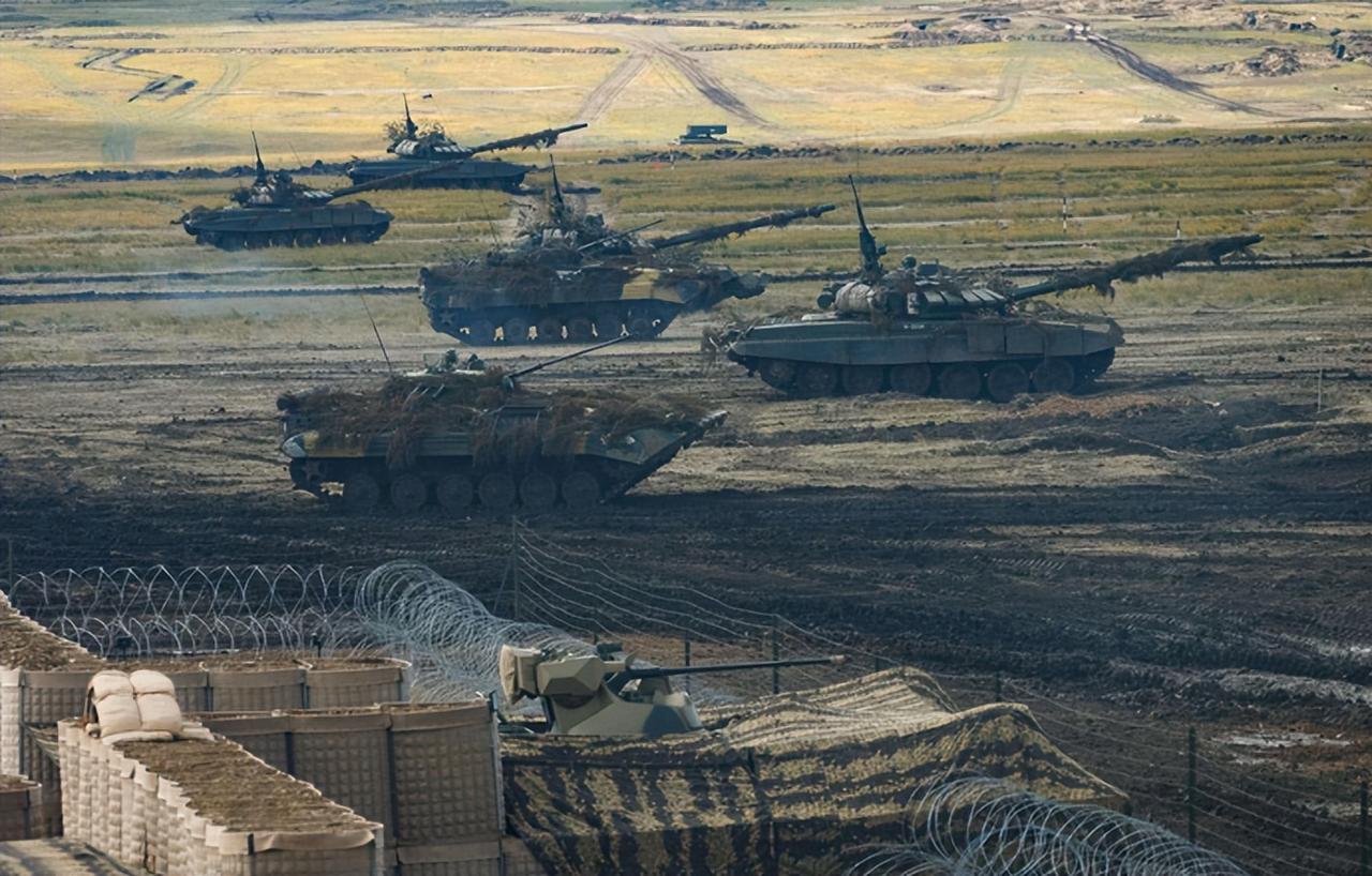 伊朗这仗，彻底打醒全世界！

谁能想到，打了这么久，曾经的两个超级大国，居然都陷