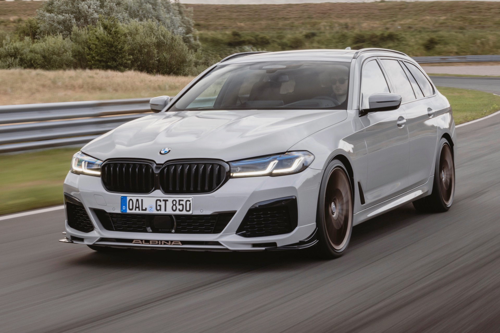 给你看个带劲的阿尔宾娜B5 GT Touring