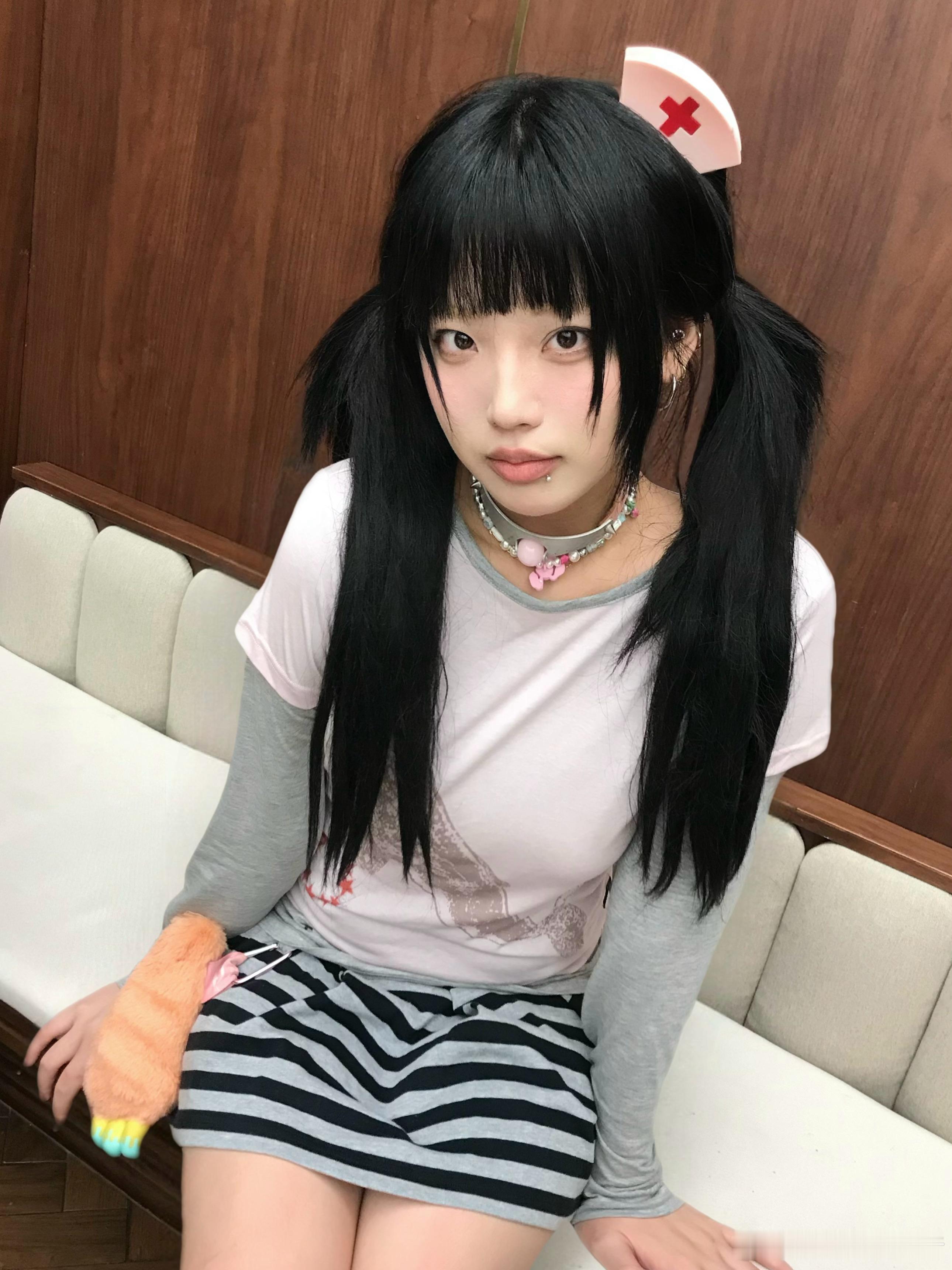孩子们你们觉得哪张做首图好啊 ​​​