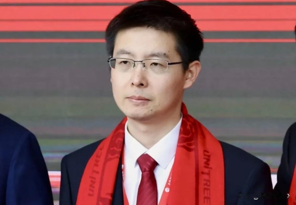 两千亿财富又进了谁的口袋？宇树科技股价从最高点已经腰斩，资本盛宴后遍地破杯碎罐，