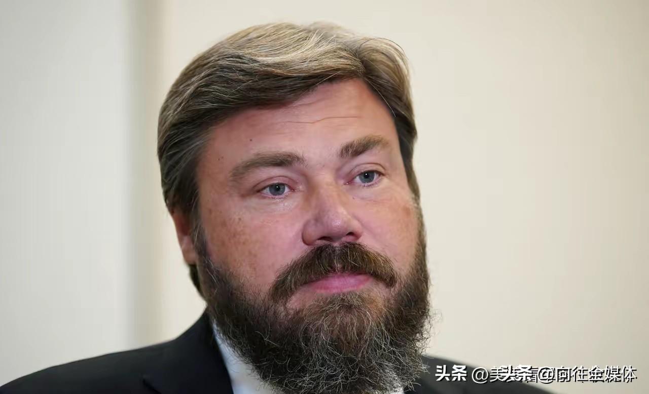 乌军纵深打击步步紧逼！俄国内鹰派集体施压，核武议题被推上舆论风口
 
俄乌战局正