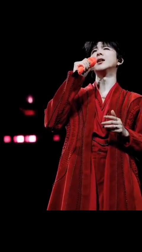 寻一个你，刘宇宁北京演唱会day2直拍。
翻山越岭行一个，不负此生，不负相遇，不